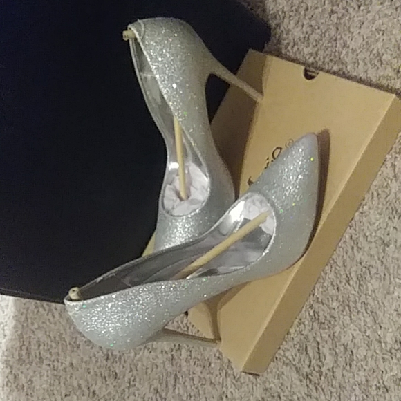 BellaMarie stilleto heels - Picture 4 of 4